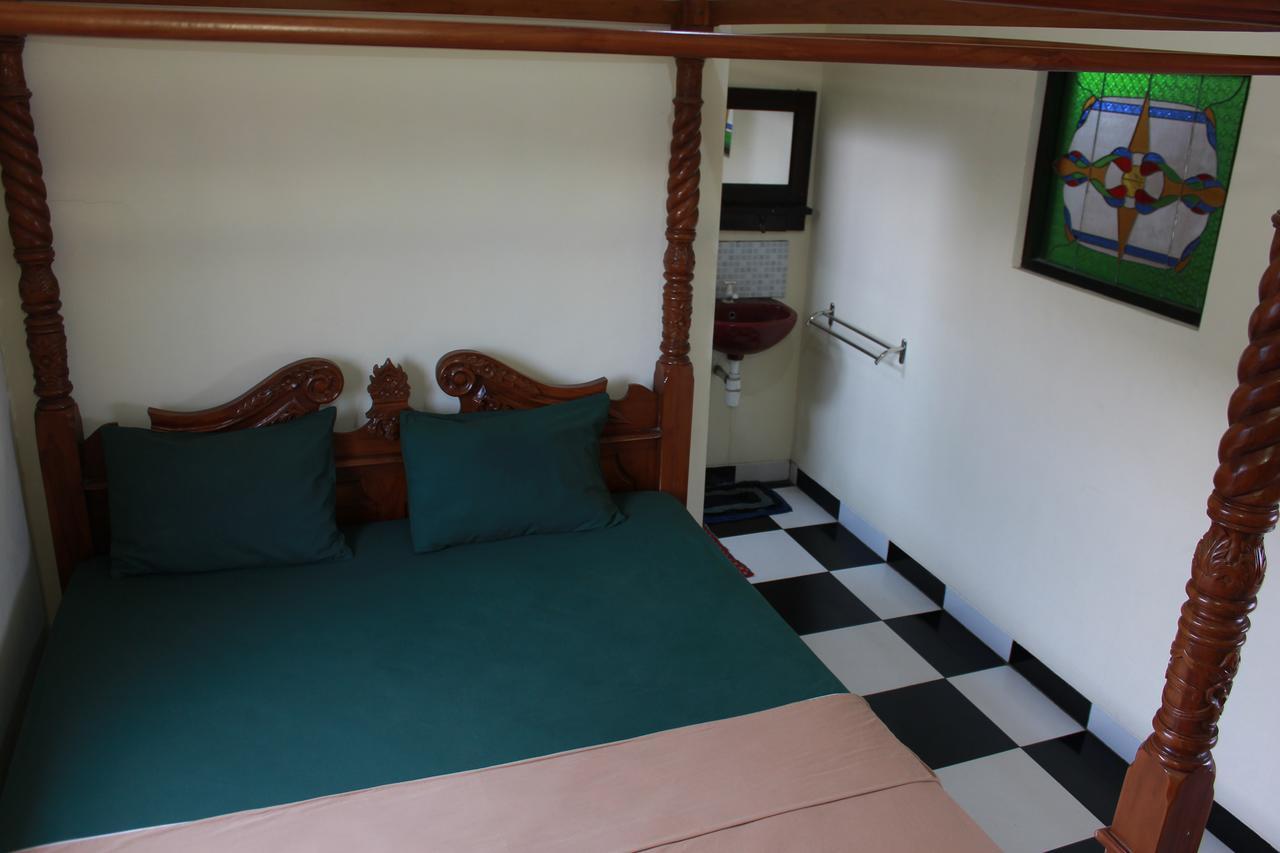 La Javanaise Home Stay Malioboro ジョグジャカルタ エクステリア 写真
