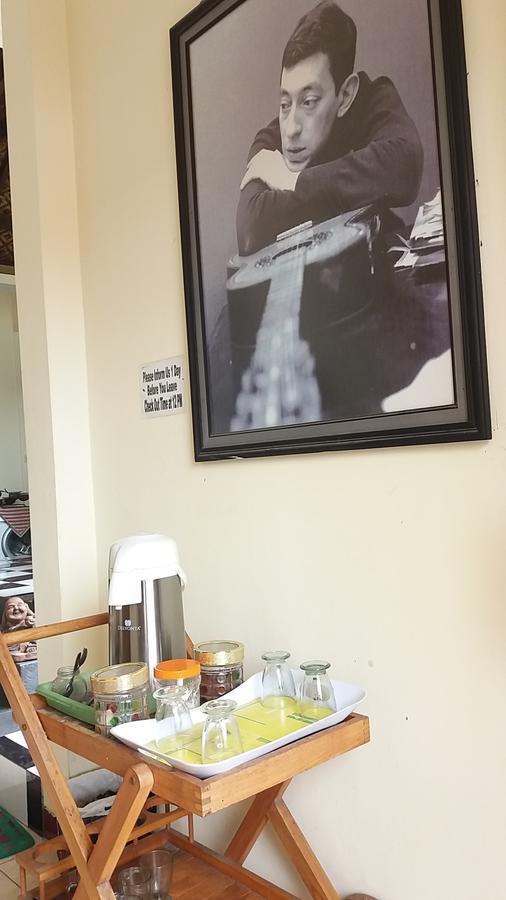 La Javanaise Home Stay Malioboro ジョグジャカルタ エクステリア 写真