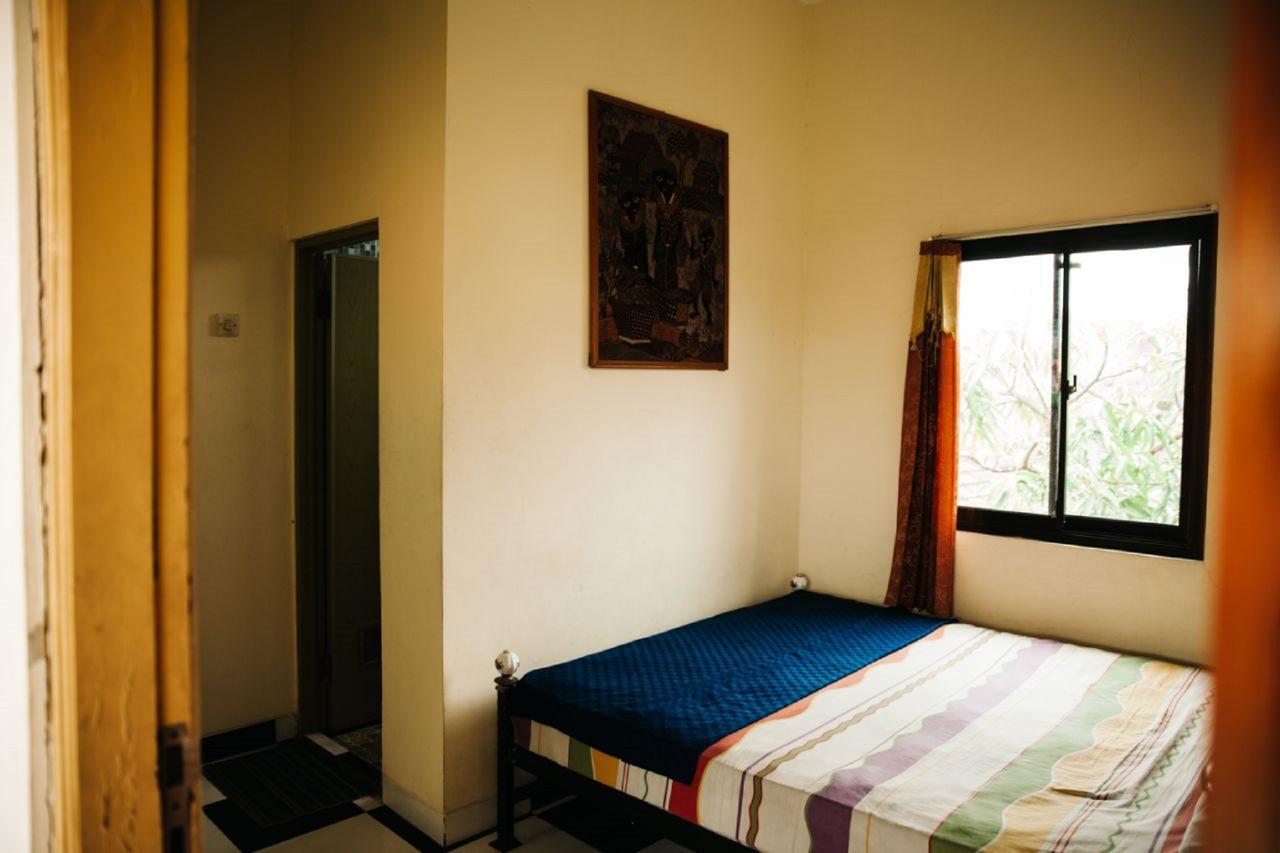 La Javanaise Home Stay Malioboro ジョグジャカルタ エクステリア 写真